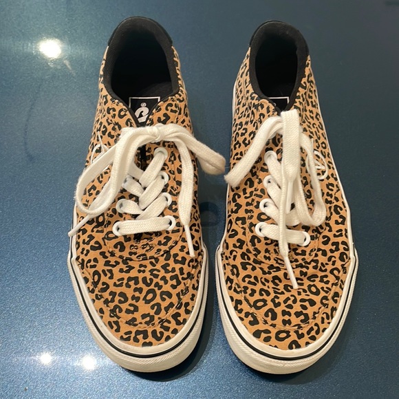 Vans Old Skool Lace Up Size 7 - Picture 1 of 6